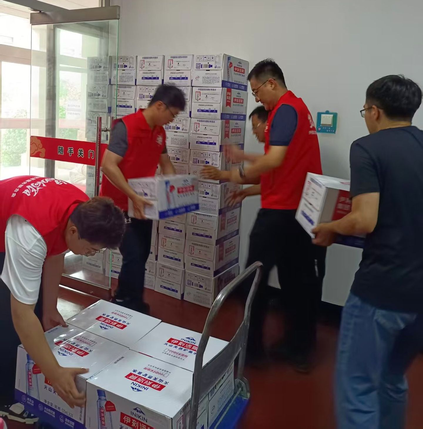 877a7fce-1316-4e12-8501-3afe54e4f6e21766579326581